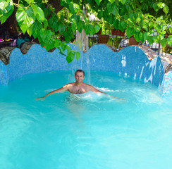 Spa in the pool.