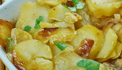 Light smoked haddock fish pie