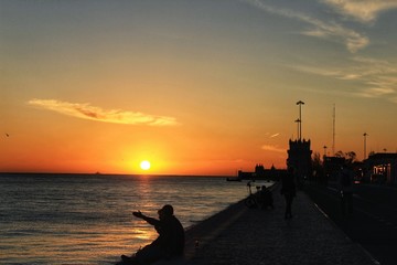 Fototapeta premium Tagus River at sunset in Lisbon