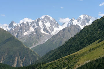 Fototapeta na wymiar from Elbrus 2