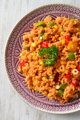 Couscous-Salat mit Gemüse