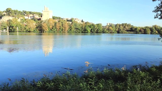 Le Rhône vers Avignon