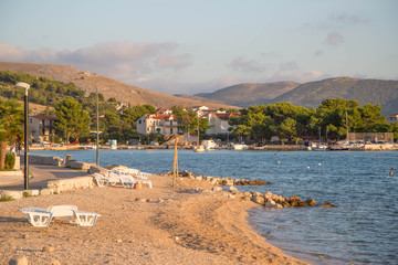 traumhafte Buchten in Dalmatien südlich von Sibenik in Brodarica, Zaboric, Grebastica