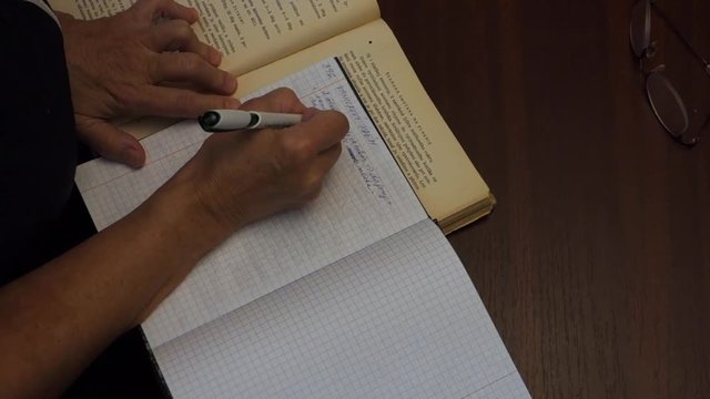 Woman writes recipes for Christmas