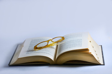 reading glasses 