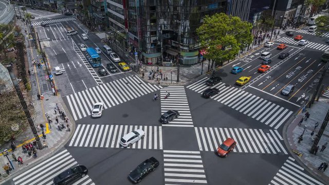 Busy pedestrian street crossing in Tokyo, Japan