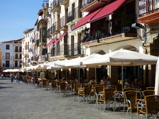 Plasencia es una ciudad de Cáceres, situada en Extremadura,España.
