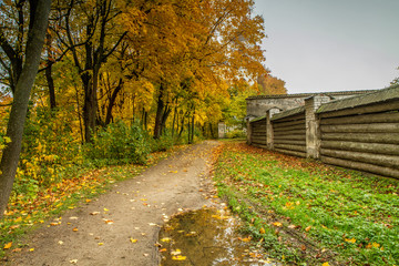 Naklejka premium Path near the monastery in autumn