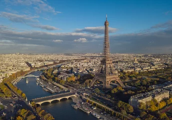 Fotobehang Stadsgezicht van Parijs. Luchtfoto van de Eiffeltoren © a_medvedkov