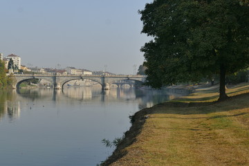 Torino - passeggiata nel lungoargine del Po