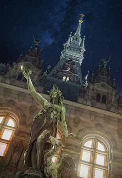 Hamburg Rathaus bei Nacht