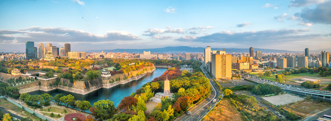 Fototapeta premium Panoramę miasta Osaka w Japonii