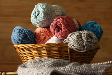 Korb, Wolle, bunt, stricken
