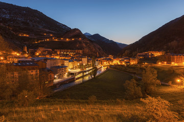 Fototapeta premium Panorama of Canillo at dawn