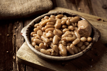 cassoulet de Castelnaudary, a French bean stew