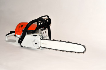 Kettensäge, Motorsäge, Säge, Forst, Wald, Holz, Holzarbeiten, Waldarbeiten, Forstarbeiten, Baumfällen,  Baumpflege, Motorsägenschein, Holzbearbeitung, Kaminholz