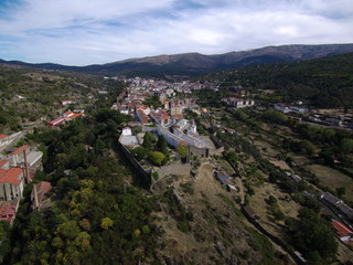Fototapeta na wymiar Bejar (Salamanca) desde el aire. Foto con drone en Castilla y León, España