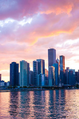 Fototapeta premium Chicago Illinois USA - View of downtown with skyline and modern buildings.