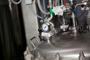 Pharmacology. Drug manufacturing