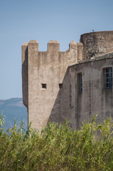 Fototapeta premium Corsica, 29/08/2017: dettagli della Cittadella di San Fiorenzo, il villaggio dell'Alta Corsica chiamato la Saint-Tropez corsa, costruita nel 1439, una delle prime posizioni occupate dai genovesi