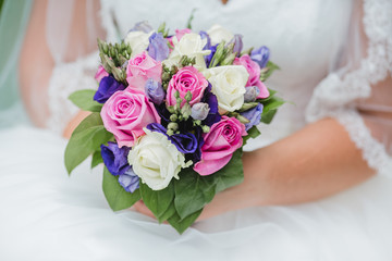 wedding flowers bride bouquet and rings