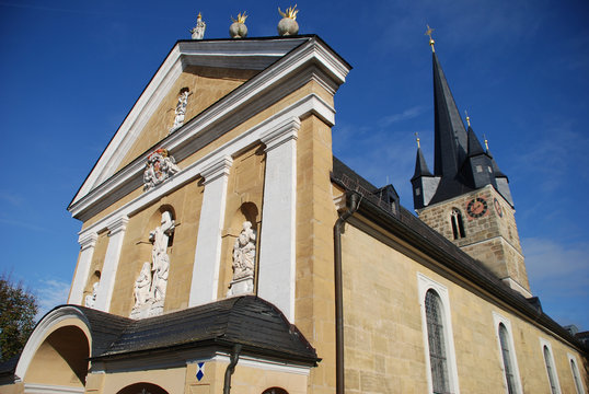 Kath. Pfarramt Mari&auml; Himmelfahrt Memmelsdorf Poststr. 96117 Katholisch Katholische Pfarrkirche Pfarrei Kirche Erzbistum Erzdi&ouml;zese Bamberg Gottesdienst Kommunion Bayern Rokoko Barock