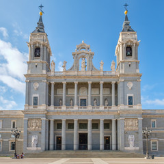Fototapeta na wymiar The Almudena Cathedral in Madrid