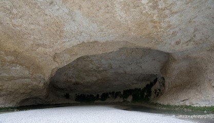 Abri sous roche à Alquézar, Aragon, Espagne