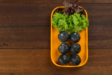 black fishball