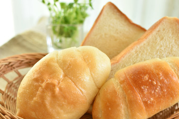 塩パンと食パン