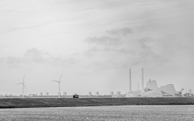 Danish fossil fuel vs green renewable energy