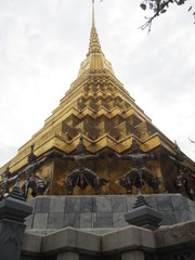 Naklejka premium Golden Temple in Wat Phra Kaeo in Bangkok, Thailand