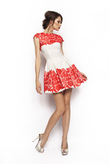 Brunette woman wearing lace dress