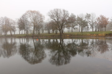 Trüber Herbsttag im Niederbayerischen Bad Gögging © Pixel62