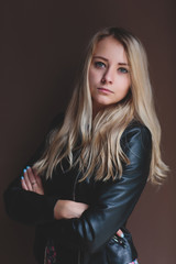Fototapeta na wymiar blond girl beautiful black jacket