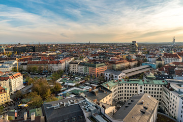 Fototapeta na wymiar Cityscape of Munich with a view to the mountains