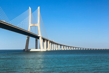 Vasco-da-Gama-Brücke in Lissabon