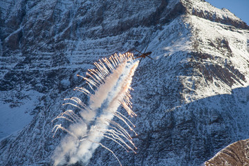 Helikopter mit Flares © osterwelle