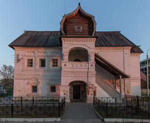 Obraz premium Ancient brick building in summer