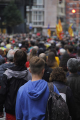 Manifestación multitudinaria en solidaridad con el proceso a favor del referéndum por la autodeterminación de Catalunya - obrazy, fototapety, plakaty