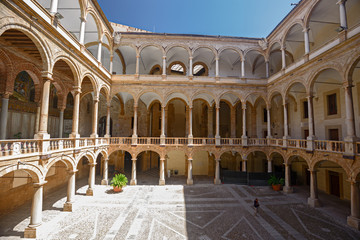 Naklejka premium Interior courtyard of the Norman palace in Palermo, Italy