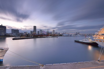 Obraz premium yokohama harbor japan