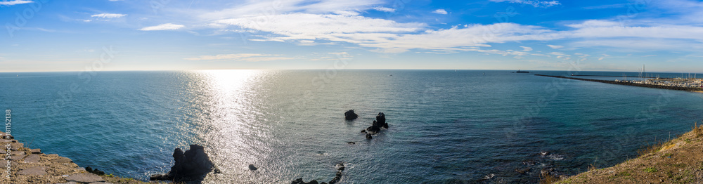 1000_F_181152138_is6cUurX3iLNEAfRvJBCXkmdazwZSqH1.jpg