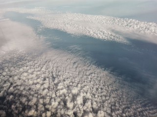 Vogelperspektive über den Wolken