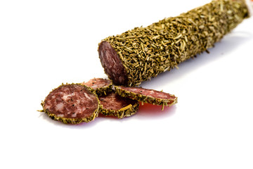 Hartwurst Salami Wurst isoliert freigestellt auf weißen Hintergrund, Freisteller