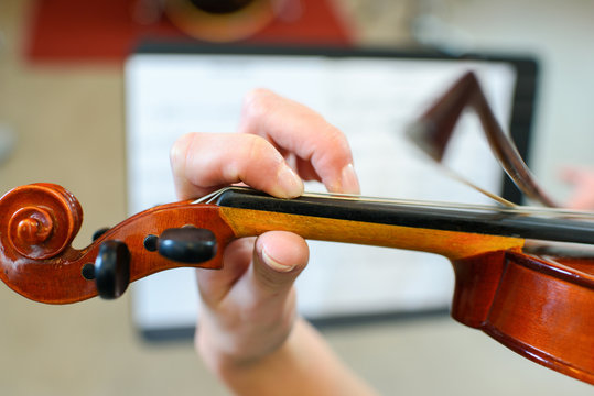 Violin lesson