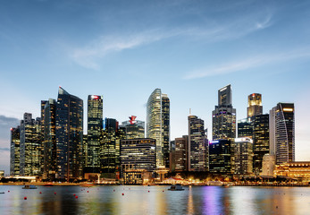 Fototapeta na wymiar Wonderful evening view of downtown in Singapore