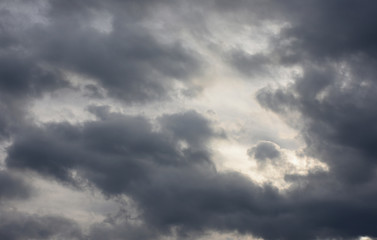 Obraz premium 空と雲「空想・雲のモンスターたち」（雲の向こうにある希望、雲の向こう側になどのイメージ）文字入れ、タイトルスペース
