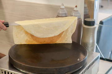 making a crepe