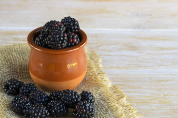 Fototapeta na wymiar organic blackberries
